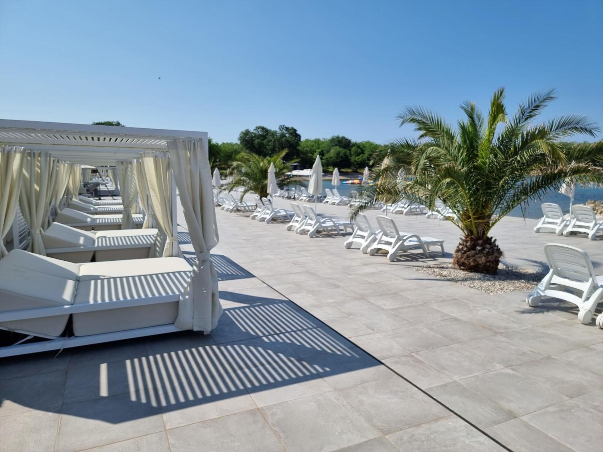 Apartment Golden Sun, Novigrad, Istria, Croatia Novigrad  Bagian luar foto